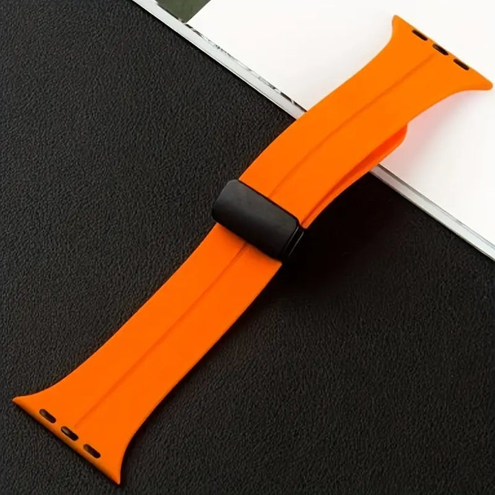 Solid Color Magnetic Buckle Silicone Watch Band For Apple Watch - iCase Stores